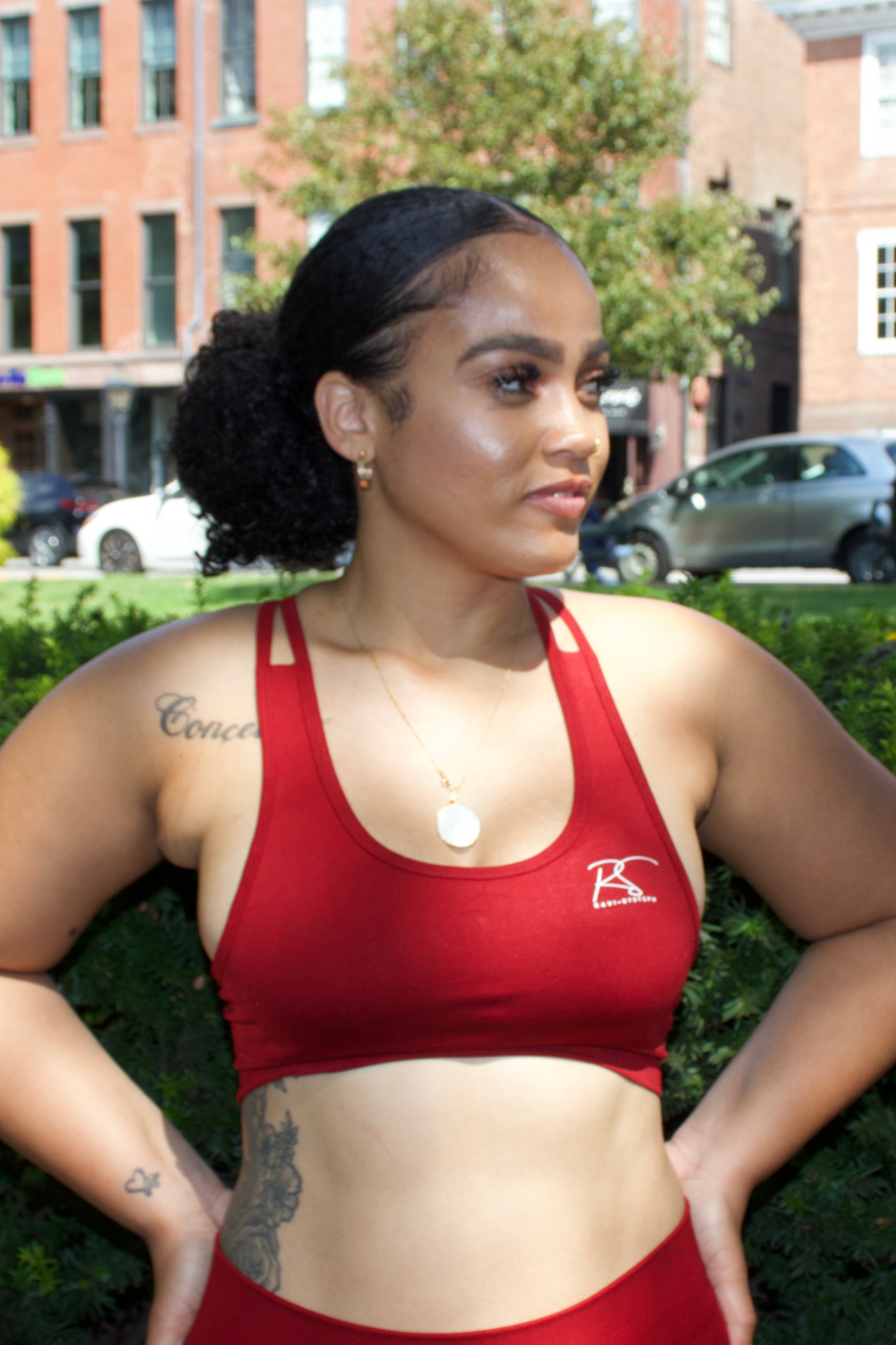 Ayanna Criss -Cross Seamless Sports Bra in Burgundy