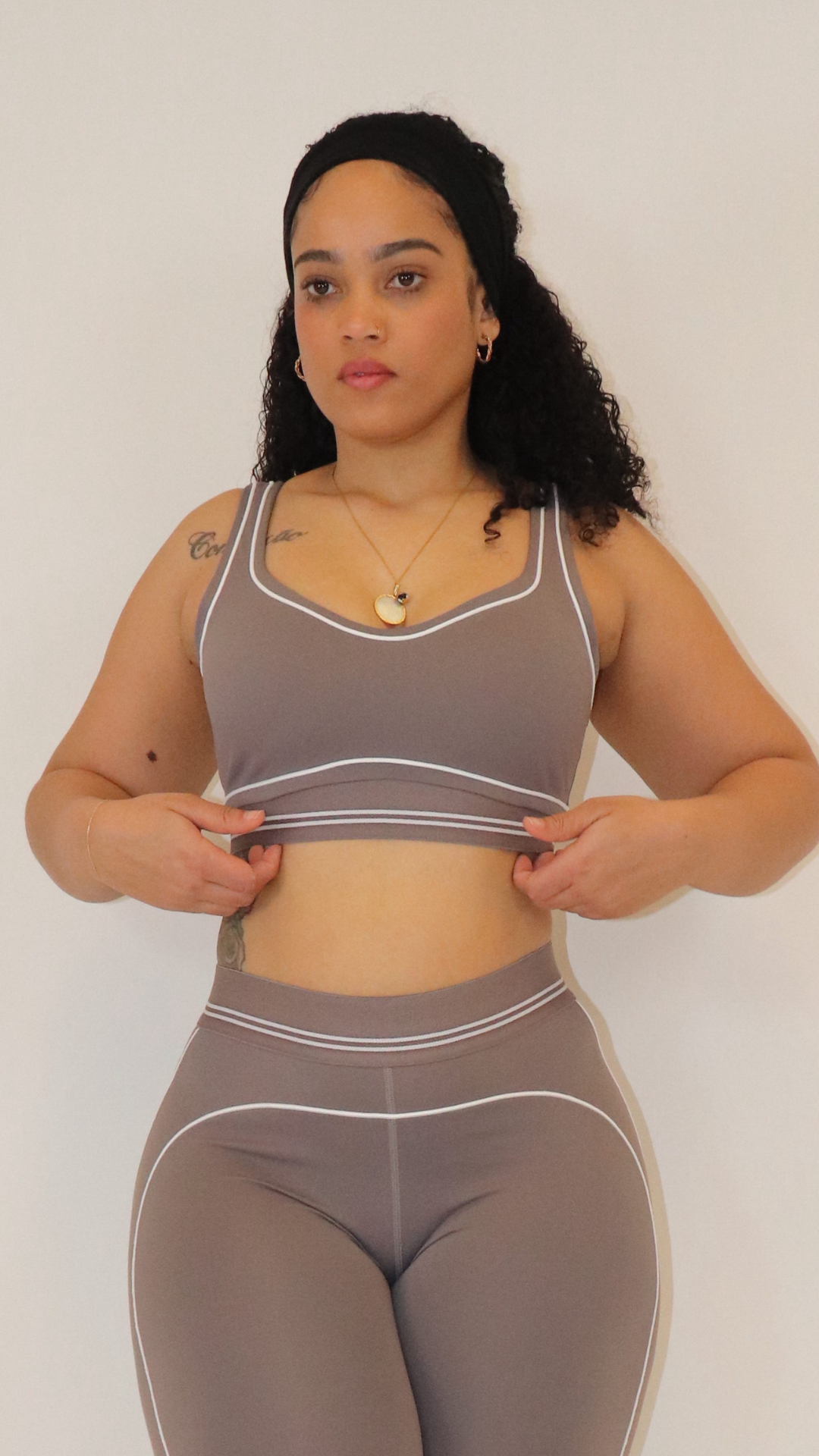 Contour Scoop Sports Bra